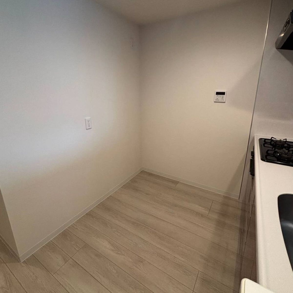 1LDKの新居を夫婦で模様替え→5カ月後…… 生まれ変わった空間に「めっちゃええな~」「理想の部屋すぎる」 | リフォーム・リノベーション・DIY ねとらぼ