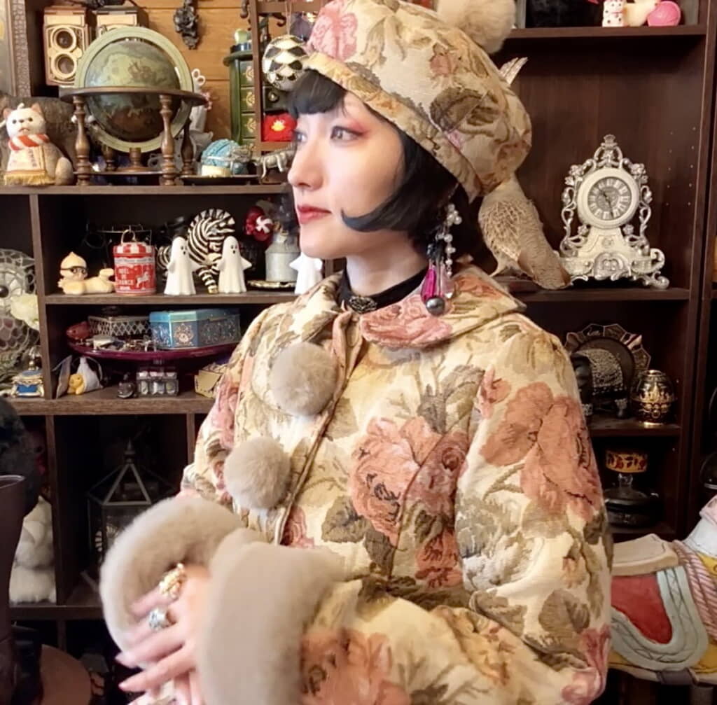 帽子と合わせると貴族さが増します