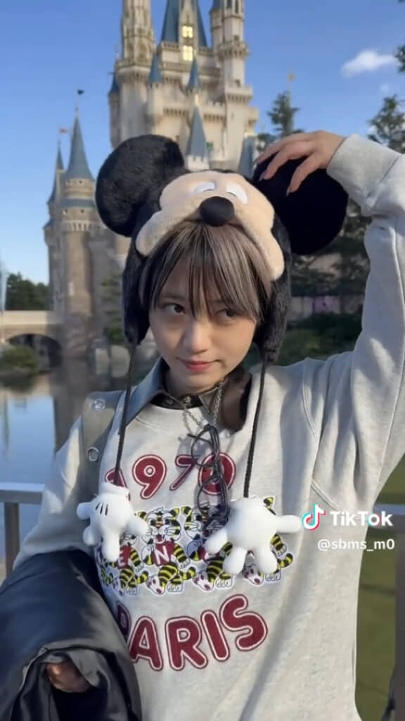 ショートでも幼くならず、おしゃれで美人さんな雰囲気をまとった女性に!