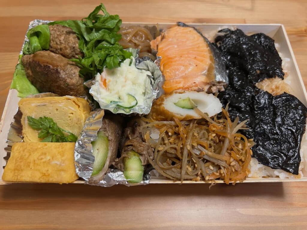 おかずたっぷりのお弁当
