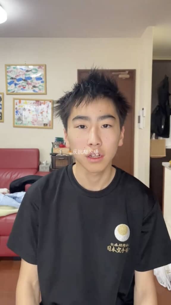 中学校の卒業式を控えた三男くん。ちなみに今は「反抗期」とのこと