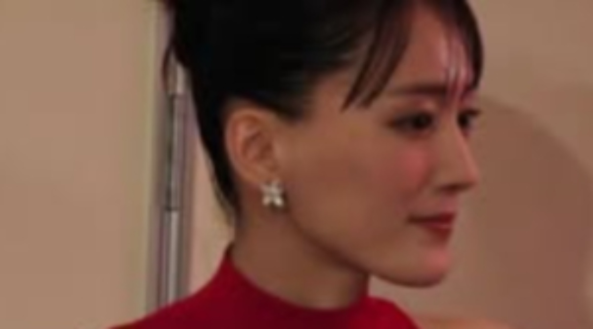 「おめでとうございます!」綾瀬はるかに祝福の声続々→公開したドレス姿に「幸せでいてね」(1/3) | エンタメ ねとらぼ