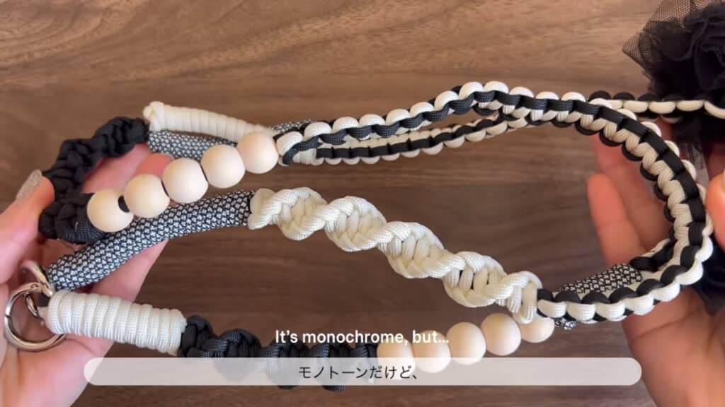 おしゃれなスマホストラップが完成！