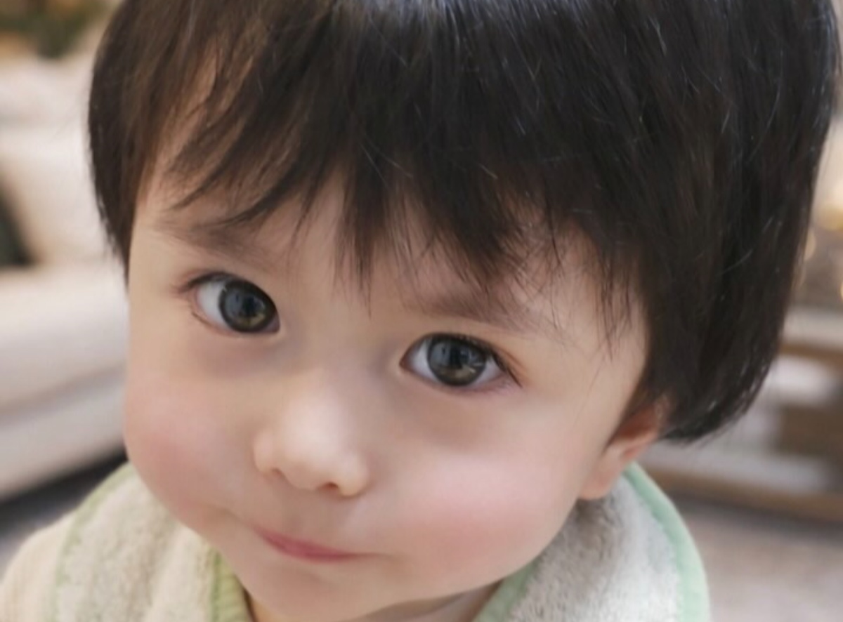 つぶらな瞳の0歳の赤ちゃん→5年後……　母が推す想像超える姿に「彼女候補にお願いします」「吉沢亮さんみたい」（1/3） | 教育・子育て ねとらぼ