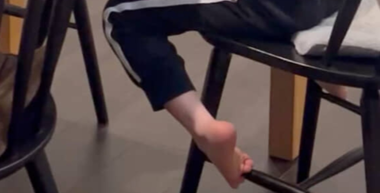 一人暮らしの姉が帰ったあと→5歳弟の“まさかの行動”に……　「うぁああああ泣けてくる」「すでに子育て大成功」（1/3） | ライフスタイル ねとらぼ