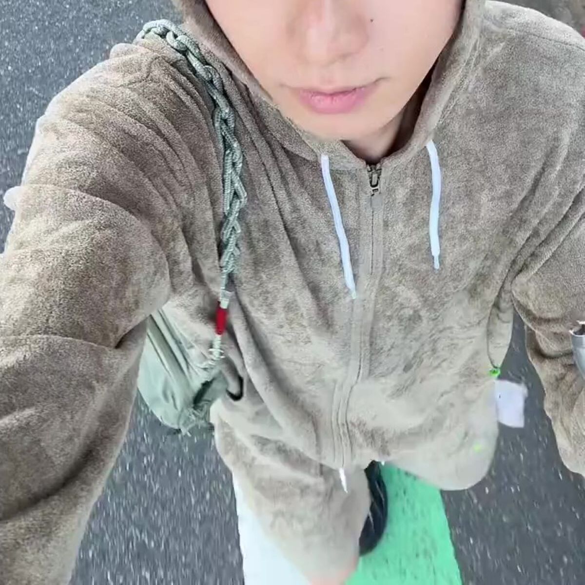 髪伸ばしたら「錦戸くんに似てるってめっちゃ言われる」→まさかの姿に「めっちゃ分かる」「かっこよすぎてため息出ちゃう」 | ライフスタイル ねとらぼ