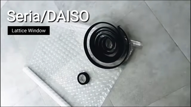 主な材料：ガラスフィルム、黒いマスキングテープ、DAISOの防音テープ