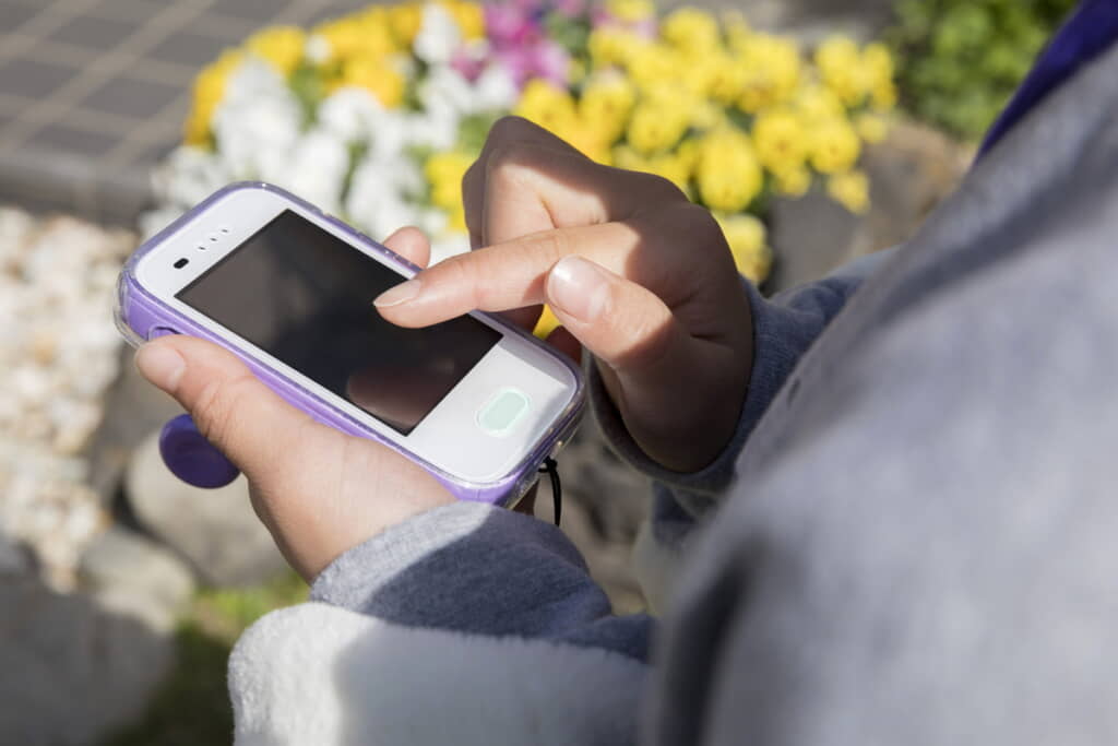 子どもが送ってきたメッセージは……(出典:PIXTA)