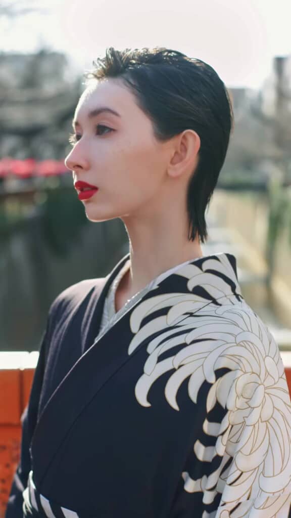 袴姿の池田さん（アップ）