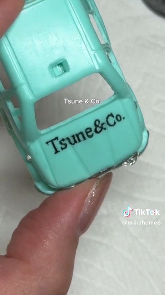 「Tiffany&Co.」ならぬ「Tsune&Co.」！