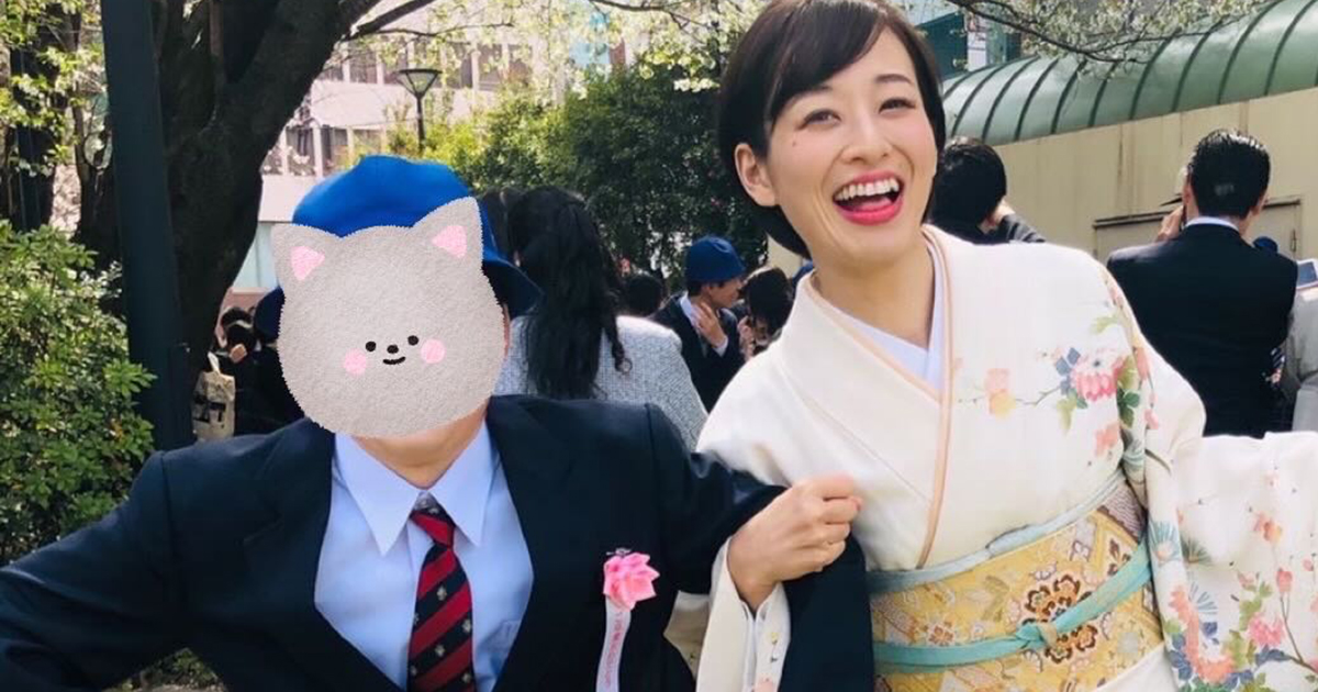 息子の小学校卒業で腕を組んだ34歳母→中学校で反抗期を迎えて…… 6年後の姿に反響 「本当に素敵!」「お母さん、変わってない!?」 1年後の現在は(1/2) | 高校・中学 ねとらぼ