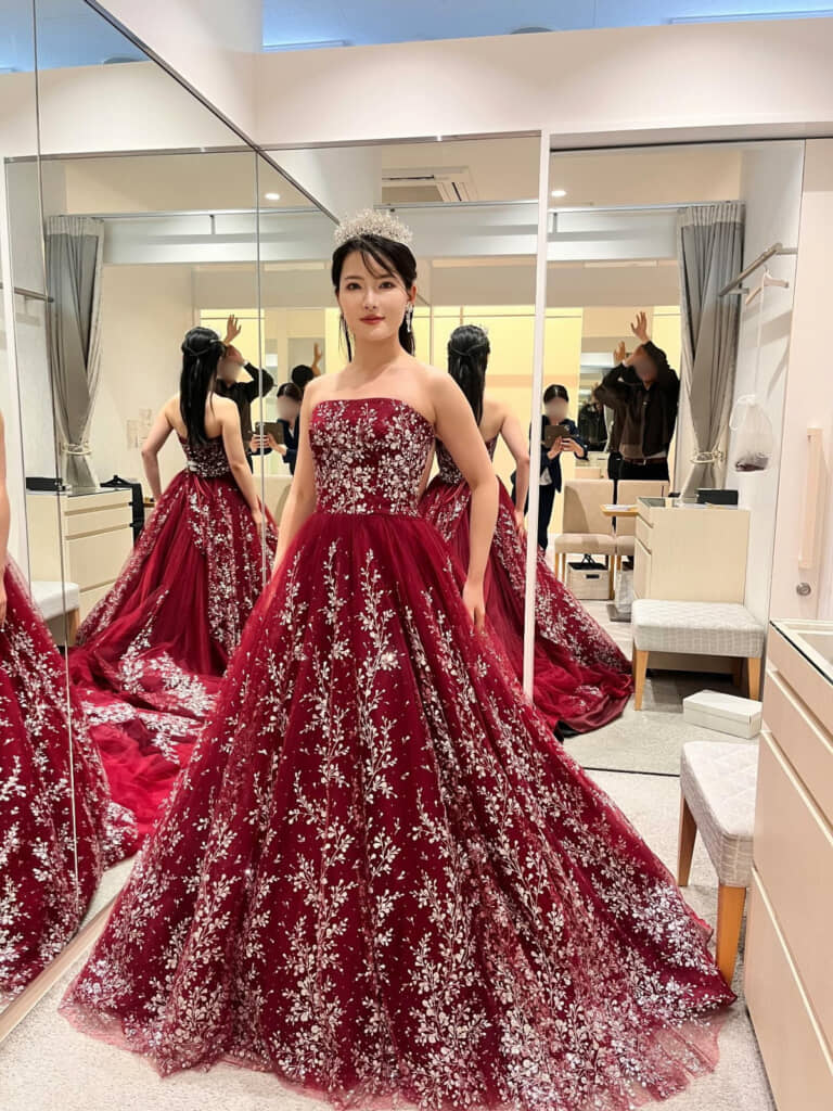 クイーン感漂うレッドもすてき