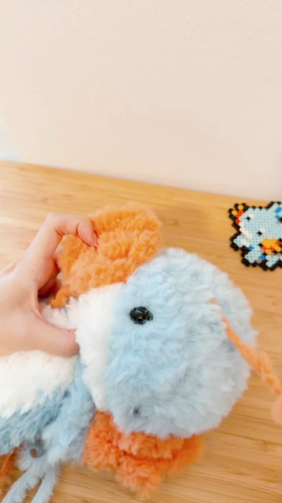 エラを縫い合わせ中