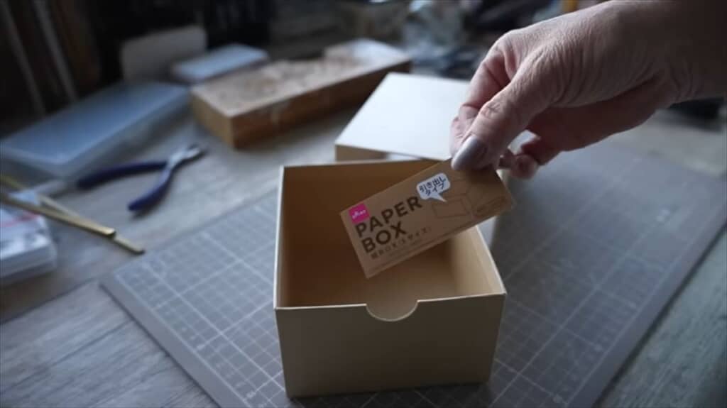 引き出しにはダイソー製品も活用