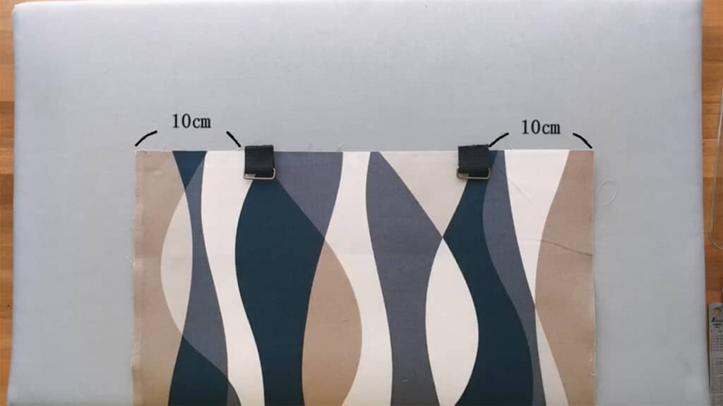 残る2つの四角カンタブを取り付けたら