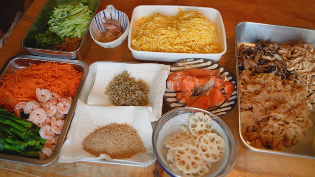 16種類の具材の準備ができた