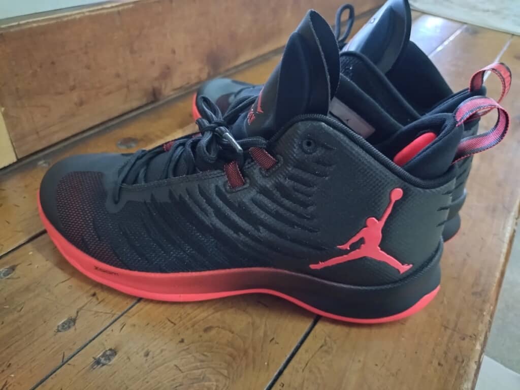 父からもらったバスケットシューズはジョーダン スーパーフライ！