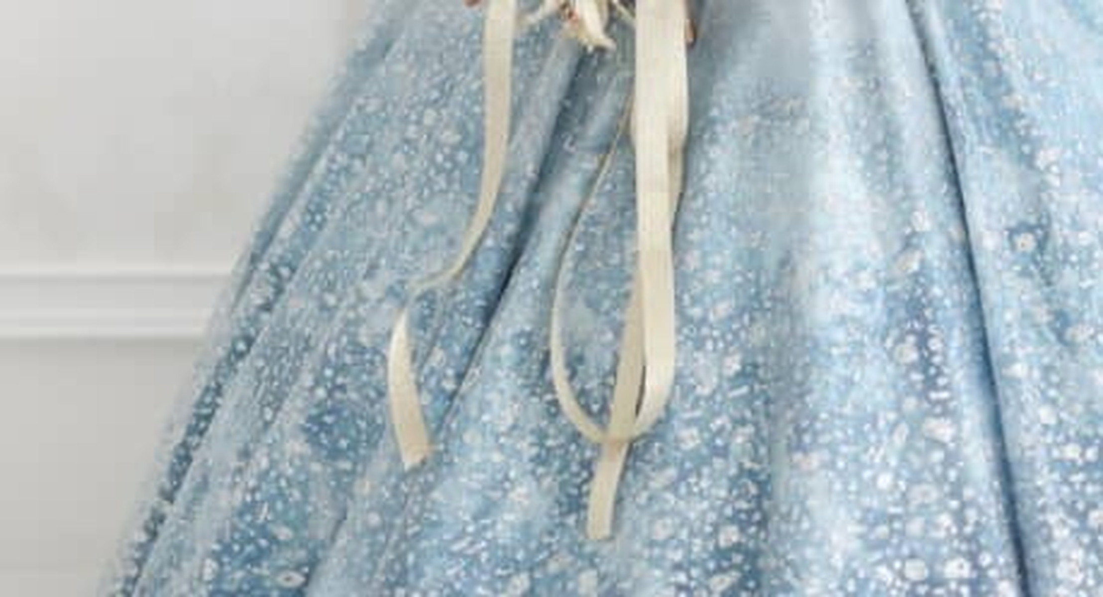 「えーい！かわいくなってしまえ！」普段カッコいい系の花嫁→“圧倒的プリンセス感”に「素敵すぎ」「大優勝」（1/3） | ライフスタイル ねとらぼ