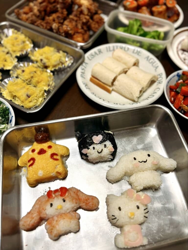 作っている様子