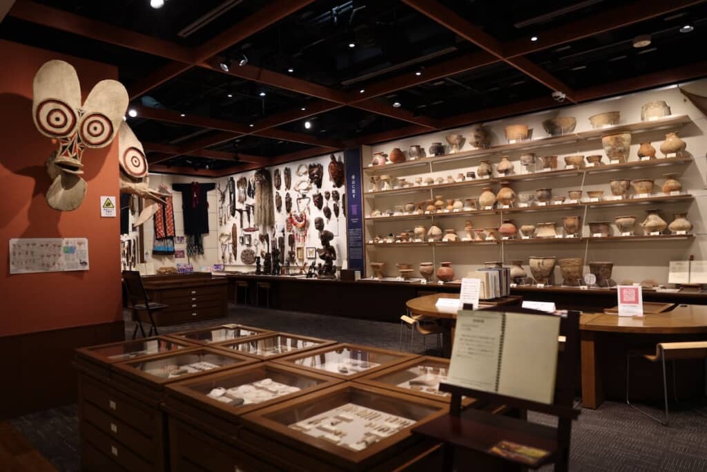 時代や洋の東西を問わず、あらゆる品が集結