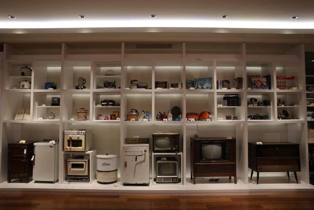 昭和の日本の暮らしを象徴するような展示も