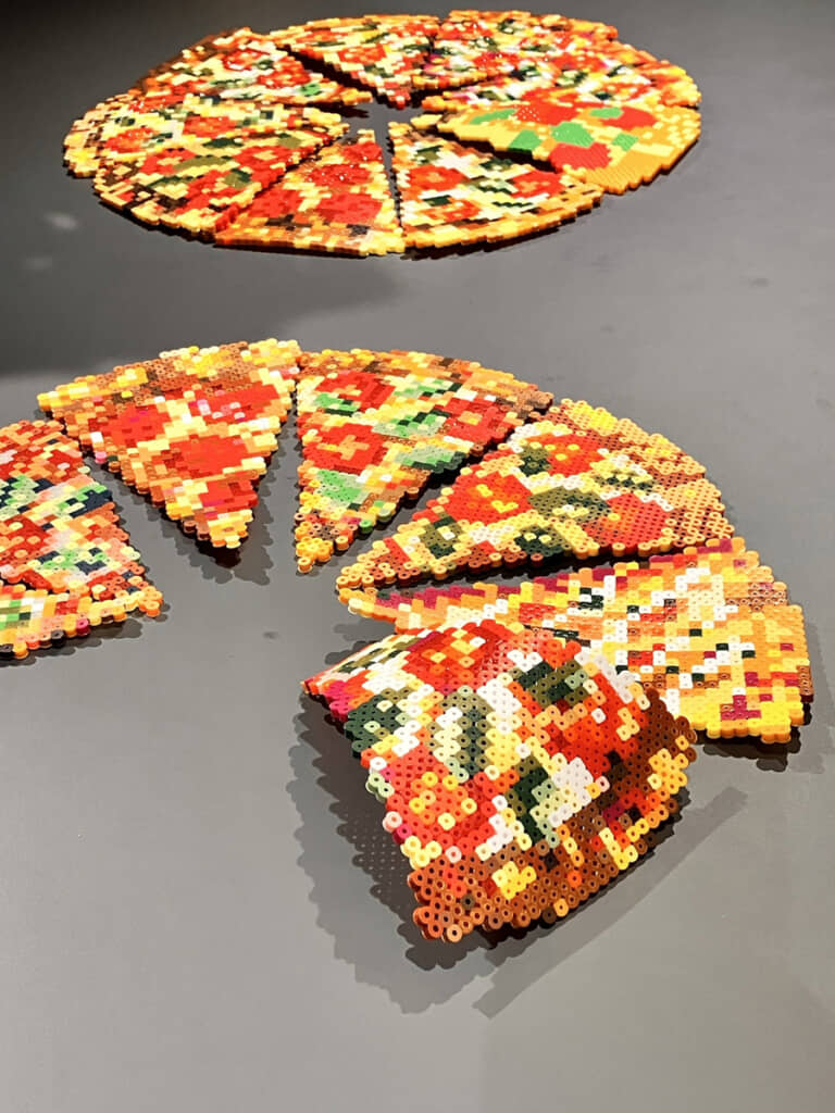 手に取った感じの“たわみ”がまたおいしそうだけど……？