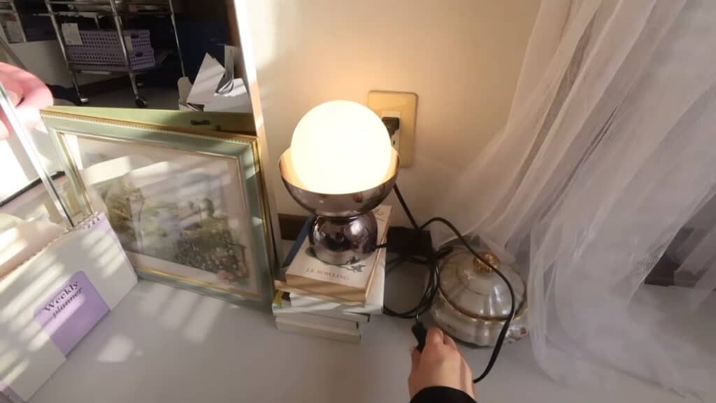 個性的なIKEAの間接照明