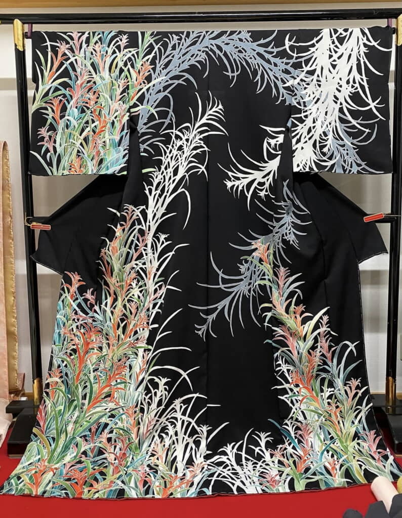 大胆な植物柄が新しい