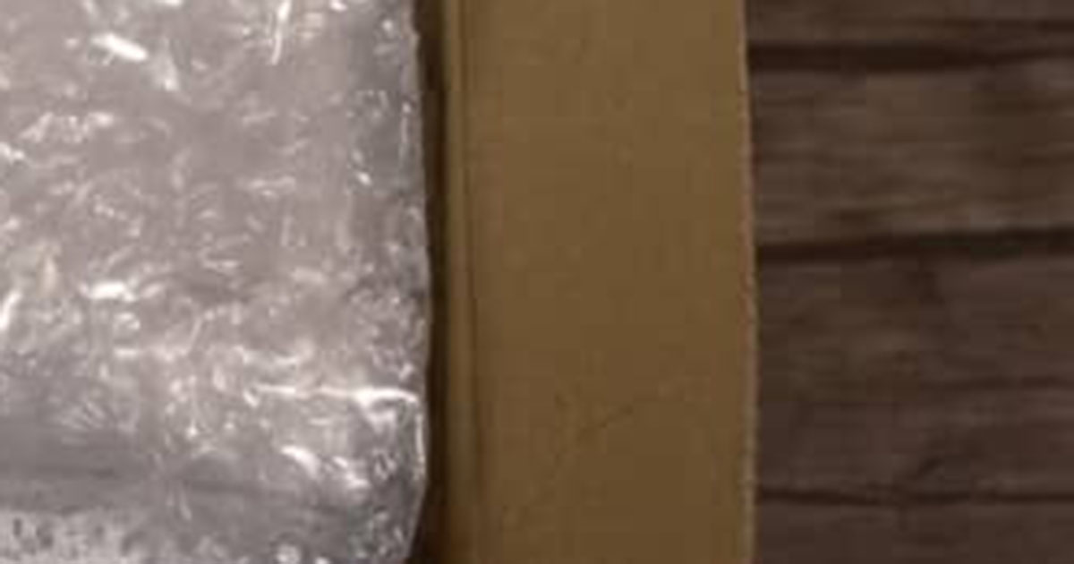 メルカリで買い物→届いた箱を開けたら…… 入っていた“まさかの緩衝材”に「これは嬉しすぎる笑」「この発想はなかったです」(1/2) | ライフスタイル ねとらぼ