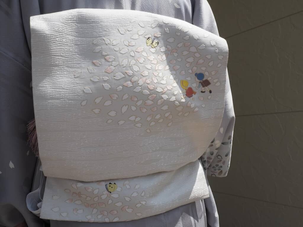 小学校の入学式にぴったりの帯の柄
