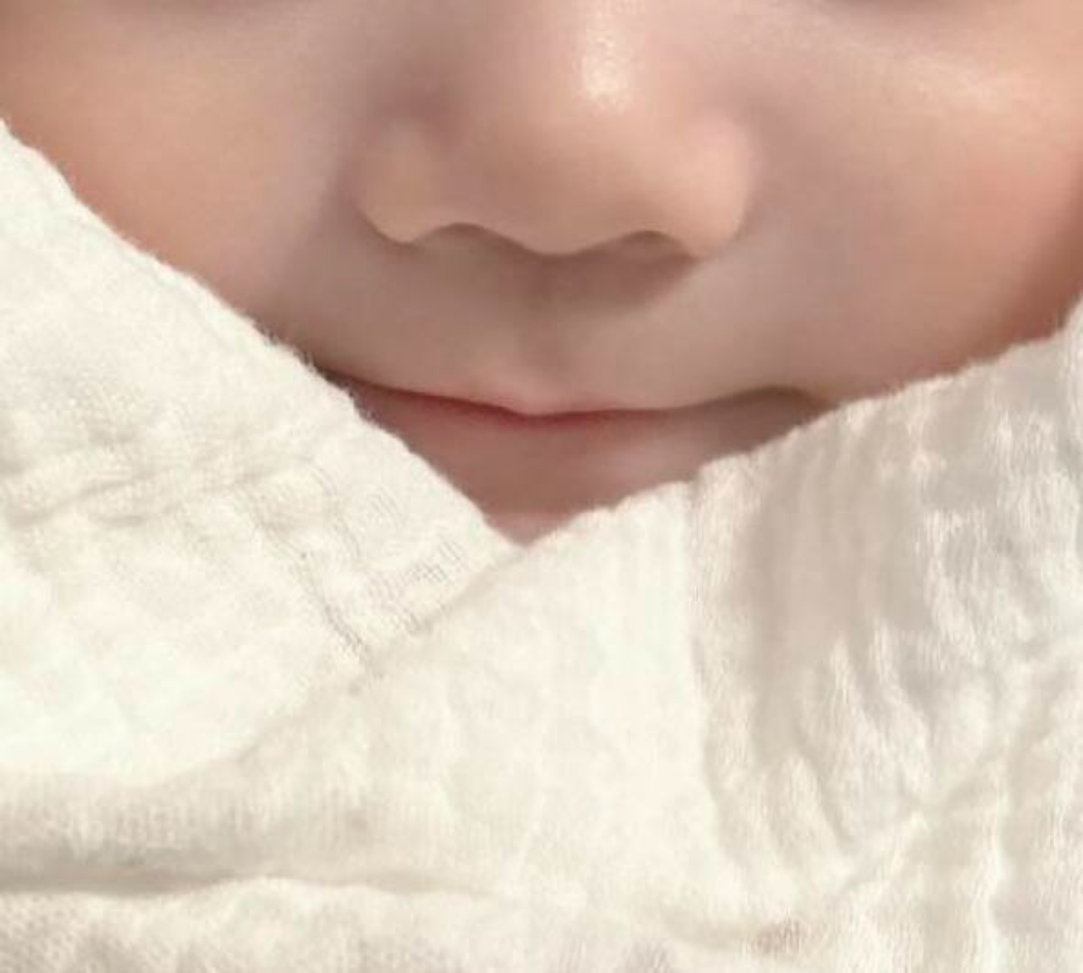 ママ「あざといねー」→5カ月赤ちゃんを見ると…… 納得しかない表情に「天使っているんだ」「イチコロです」「投げ銭してもいいですか?」(1/3) | 育児 ねとらぼ