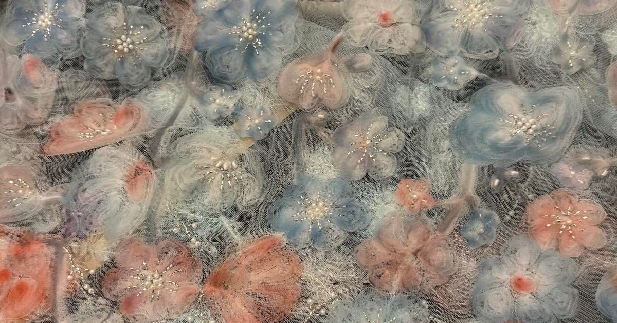 “1メートル7000円の高級生地”を意を決して買ったママ→そのまま勢いで……　作った驚きの作品に「お見事です！」「眼福」（1/2） | ハンドメイド ねとらぼ