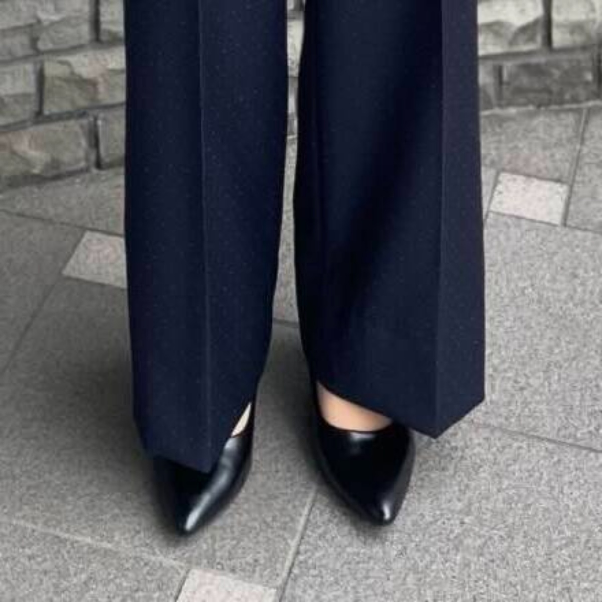 次女の卒園式に向かうママ→夫が仕立てたスーツを着ると……　驚きの姿に「そうそう！こういうの！」「サイッコーにカッコいい」（1/3） | ライフスタイル ねとらぼ