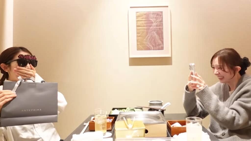 大爆笑の理由は……?