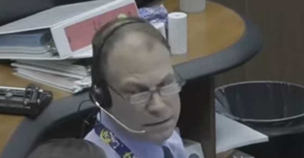 「これは事件」NASAエリート職員が生配信で“日本のアニメグッズ”着用→背後のグッズにも「まさかすぎw」「世界の美少女アニメ」「NASAにアニオタが」（1/2） | アニメ ねとらぼ