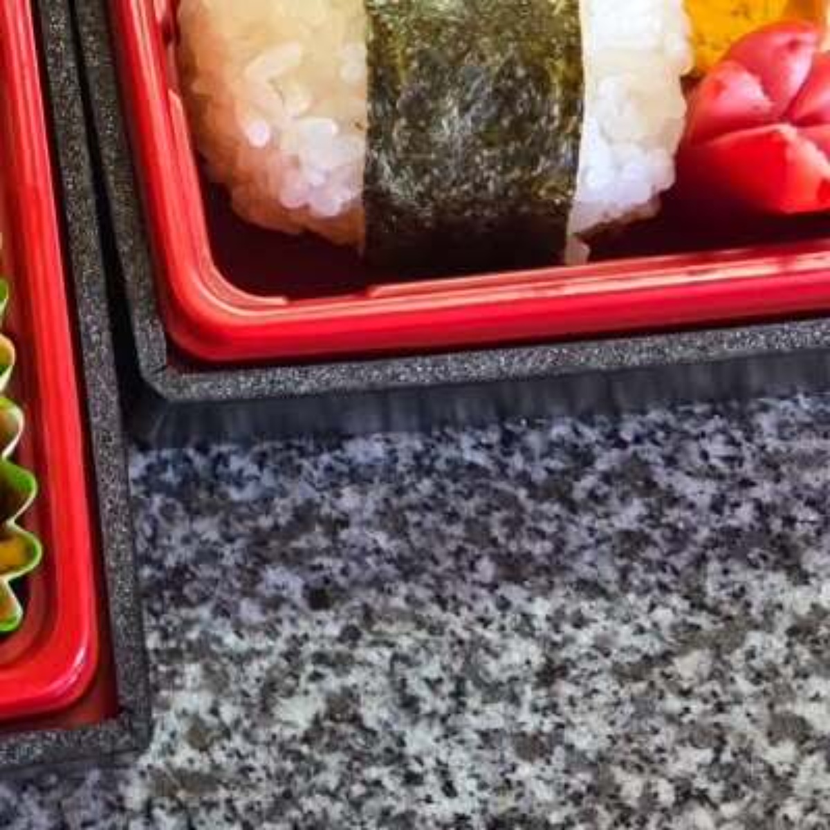 55歳祖父「孫達が来るので」→“パッと”お弁当を作ったら…… 驚きの仕上がりに「孫になりたい」「こんなじいじ最高すぎる」(1/3) | ライフスタイル ねとらぼ