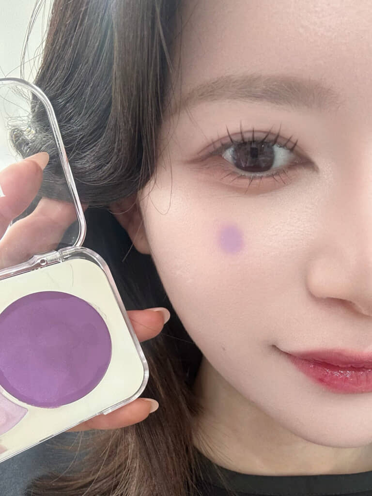 点置きした状態は紫ですが……