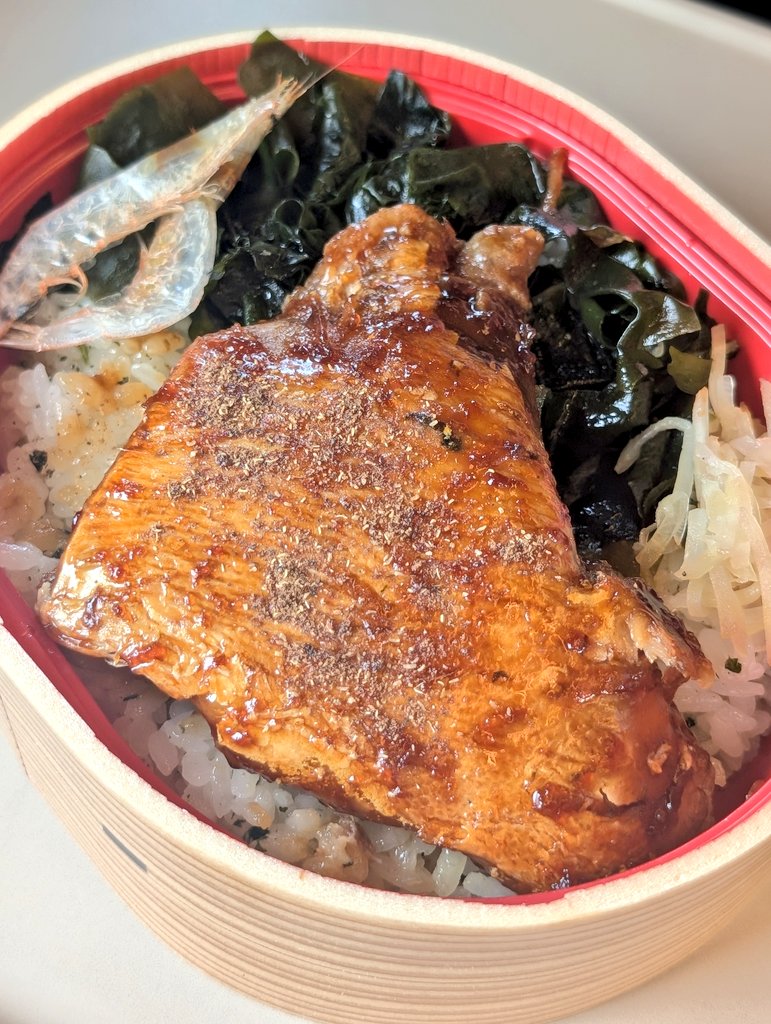 大きなぶりかまがドーンとのっています!