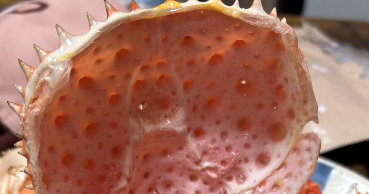 妻がスーパーで買ってきたタラバガニ→殻を外したら……　「幽体離脱〜」驚がくの光景に「そんなことってあるんだ」と345万表示 | ライフスタイル ねとらぼ