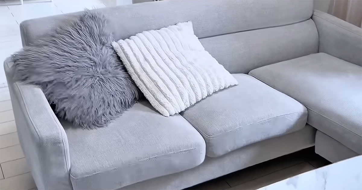 “水色”好きの女性が暮らす部屋をのぞくと…… 理想が詰まった空間に「本当に素敵」「憧れです」「私もこんなお部屋にしたい」(1/3) | 住まい ねとらぼ