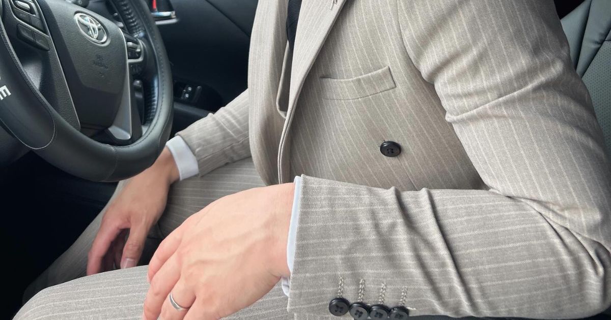 妻「入園式の夫がかっこよすぎて死んだ」→3児パパとは思えぬ姿に衝撃「アイドルかと」「ママや先生たちドキドキでしょうね」（1/3） | ライフスタイル ねとらぼ