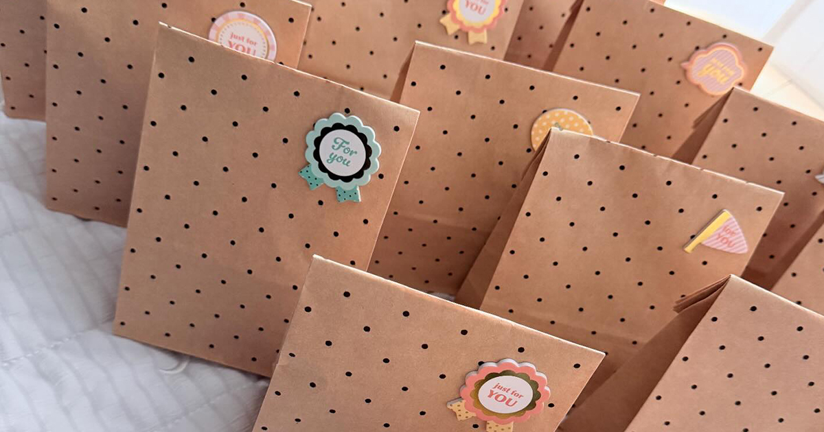 “親子2代”で通った保育園を転園→ママが用意したのは……　まさかのプレゼントに「最高です！」「今まで見た中で一番センスある」（1/3） | 育児 ねとらぼ