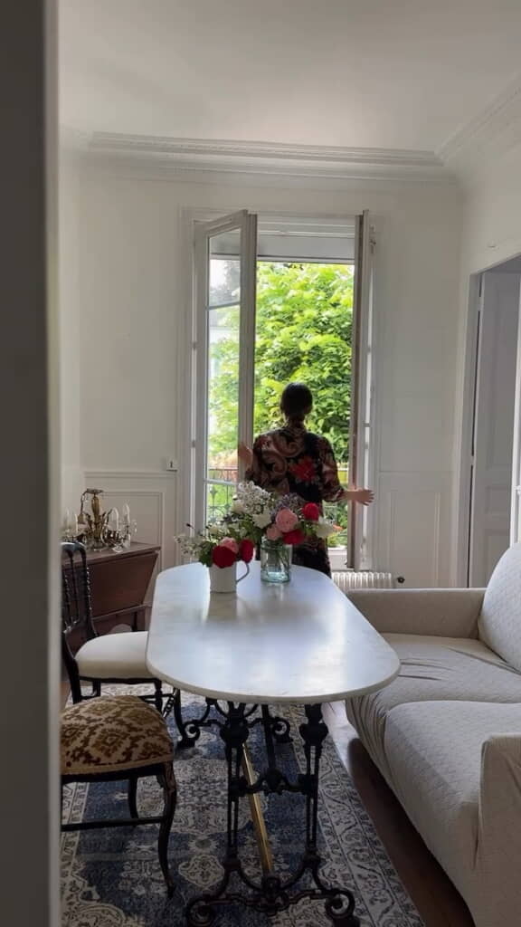 ステキな部屋とステキなガウン姿