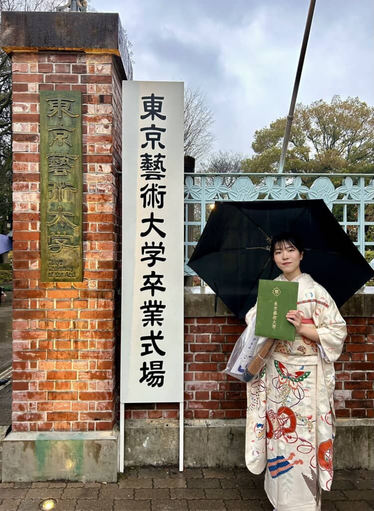 東京藝大を卒業したカニササレさん