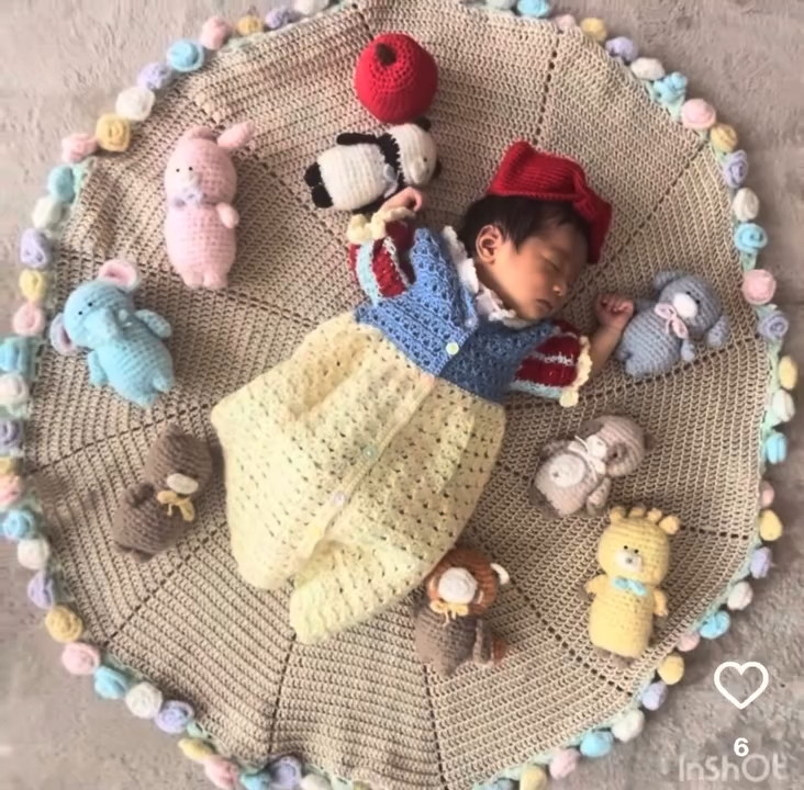 赤ちゃんのドレスとなりました!