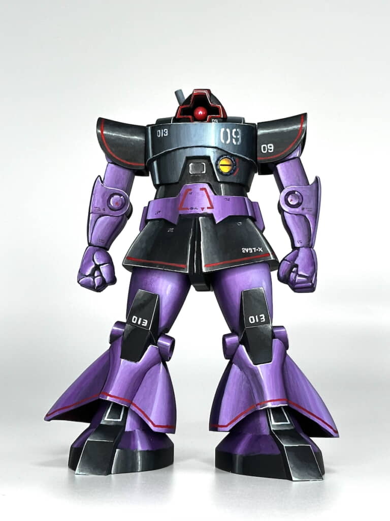 「顔の十字は設定画をお手本に少し形状変更しています」