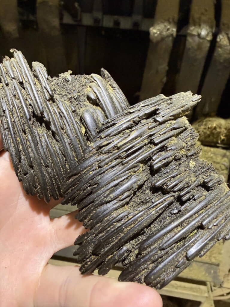 棒状のものが集まってかたまりに
