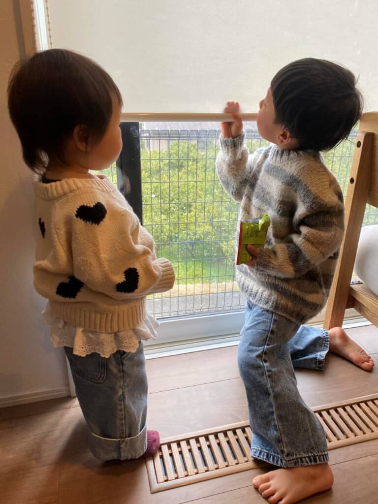 兄妹の仲むつまじい様子