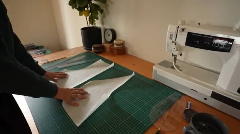 前身頃と後身頃の型紙ができました