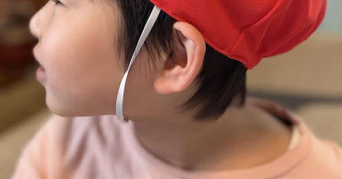 小学校に入った長男の“赤白帽”→「これ令和スタイルなの？」　まさかの姿にママ困惑「え、待って」「初めて見ました」（1/4） | 育児 ねとらぼ